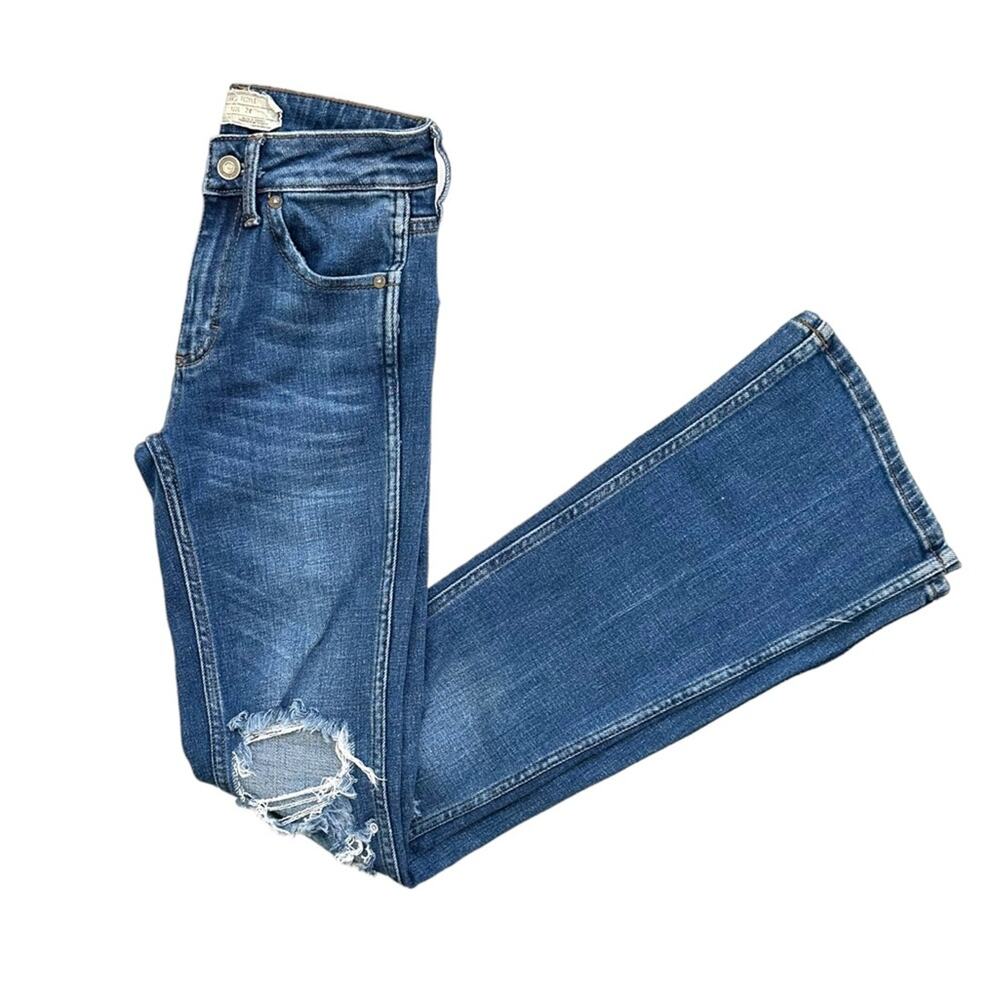 Free People Flare Jeans SZ 24 Mid Rise Distressed - Picture 8 of 8